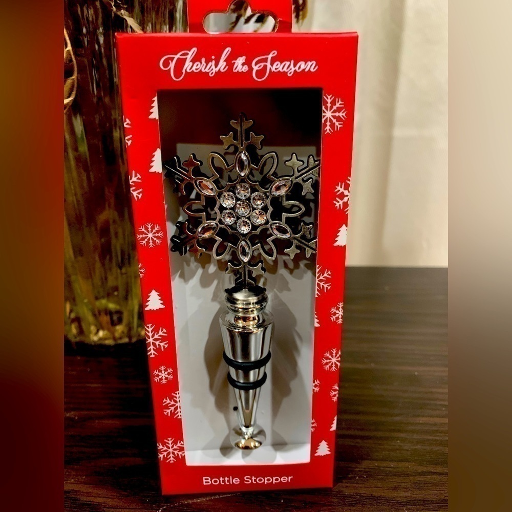 HOLIDAY Snowflake Bottle Stopper